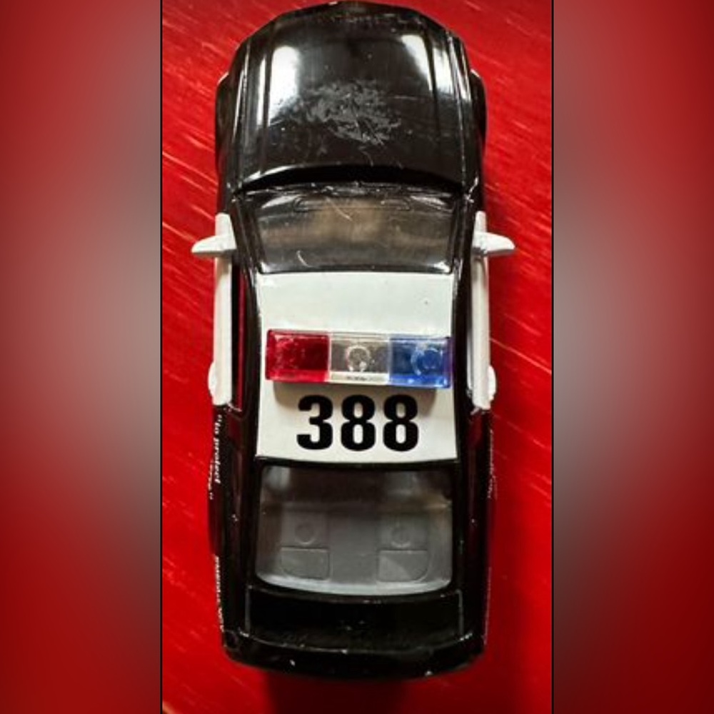 Kinsmart Ford Mustang Police Car Toy